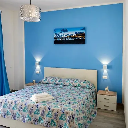 Costa Del Golfo Nyaraló
